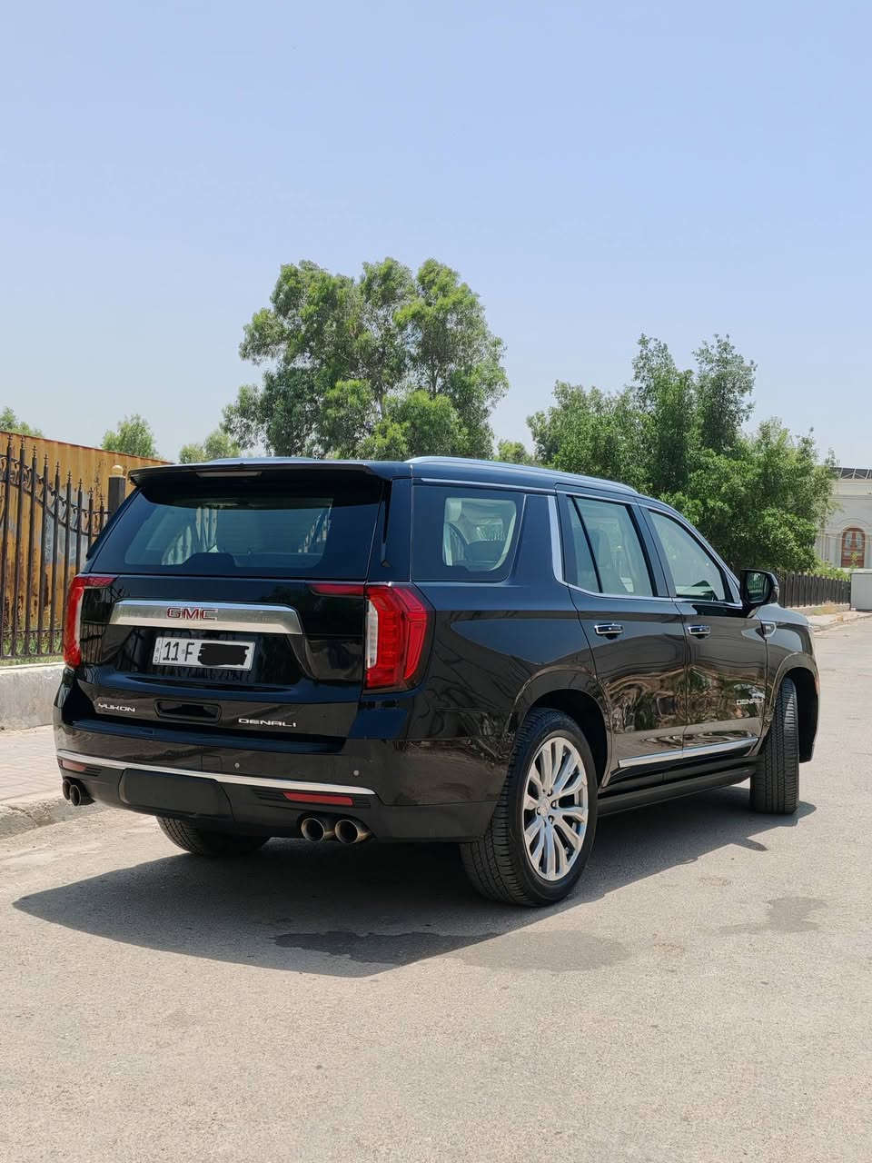 يوكن دينالي VIP للبيع
الوحش الامريكي 

• الموديل : 2022 √
• الوارد : خليجي √
• الممشى : 64 الف كيلو √
• الرقم : بغداد F √
• السنوية : باسمي الشخصي √
• داخل ضمان شركة المنصور √

• السيارة مغلفة حماية وخالية من اي اضرار وشخوط بالصبغ √

المواصفات:
معروفة مواصفات الدينالي
فتحة بنوراما، دواسه كهربائية، تبريد وتدفئة كشنات، حساسات وكاميرات 360°، الخ. √

اضرارها: 
- رصعة خفيفة بالجاملغ الخلفي جهة السايق دون ضرر الصبغ وبوجود الحماية كما موضح بالصورة
- ضربة بالدعامية الخلفية من جهة السايق الضربة بحجم شبر الضربة (فقط بالدعامية) كما موضح بالصور
- المحرك مبدل بالوكالة بمحرك جديد 2025 بضمن الضمان
- السيارة دبل كود
- والباقي كله كفالة عامة √

السعر [ 51 الف ] وبيها مجال 
مكانها بغداد، للتواصل:
*********** 
موجود واتساب ايضا
