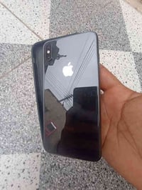 ايفون XS ماكس • ٢٥٦ • بطاريه ٨٤٪