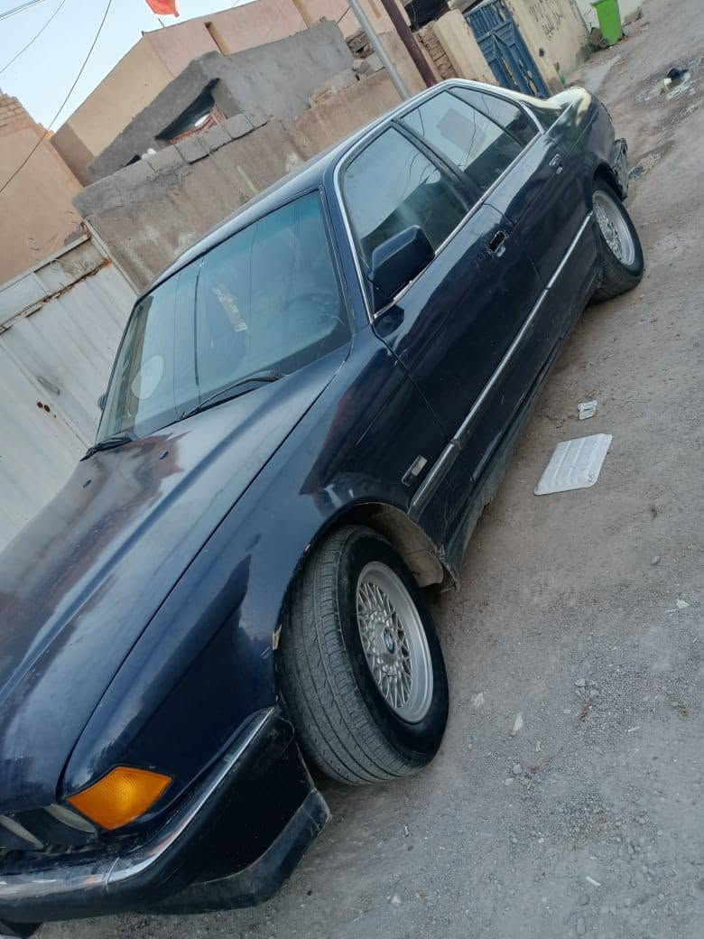 بي ام 740 مكينه 8 مديل 92 رقم انبار مكينه خير من الله كير جديد حداديه جديده الساره جهازه السعر 22 اوبيه مجال الكان بابل محاويل ***********او*********** للعلم كشنات كهربائي شغاله
