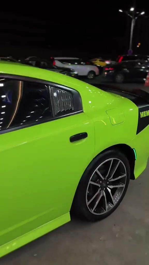 دوج جارجر 2023   R/T‏ نداء الأخير
المحرك : 5.7L V8
الحالة :  جاملغ صبغ بدون دواخل

العداد :21 الف ميل
فول عدا الجلد والفتحه 
مواصفات : Rt
سوبر تراك باك
رادار امامي
 تحديد مسار 
كشن كهرباء 
شفتات ستيرن
شاشه كبير 
حساسات وكاميرا
مرقم بصره باسمي تحويل ثاني يوم 
باي موقع يعجبك بغداد او خارج بغداد 
مكان السياره بغداد
السياره مصروف عليها هواي 
بيها شوته رياضي شديت الها وفلتر تبريد واويل كاج كان بس ذن ب  مليون و 600 الف اخذتهن
غرفه روز رايز زراعه مو تلزيك 
السياره مغلفه ppf سعره 1100 دولار 💲 
السياره راح تجي و تشوفها نظافتها 100 ‎%‎ 
السعر 315 ورقه
رجاءً الي يشوف السعر غالي عليه لا يعلق
مكاني بغداد 
*********** حسن العگيلي
