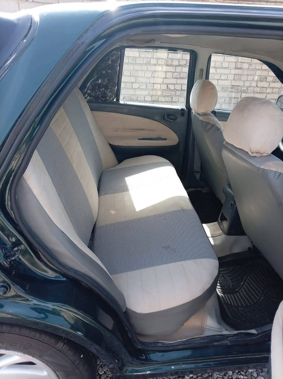 السلام عليكم سيفه موديل 96 مفتوح جير عادي تخم تاير ماكينه نظيفه كهربائيه شغاله ***********
