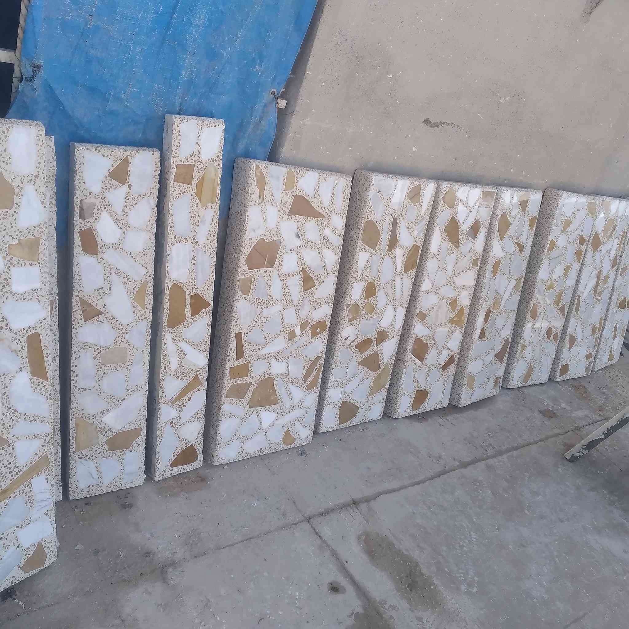 رقم الهاتف  ***********
