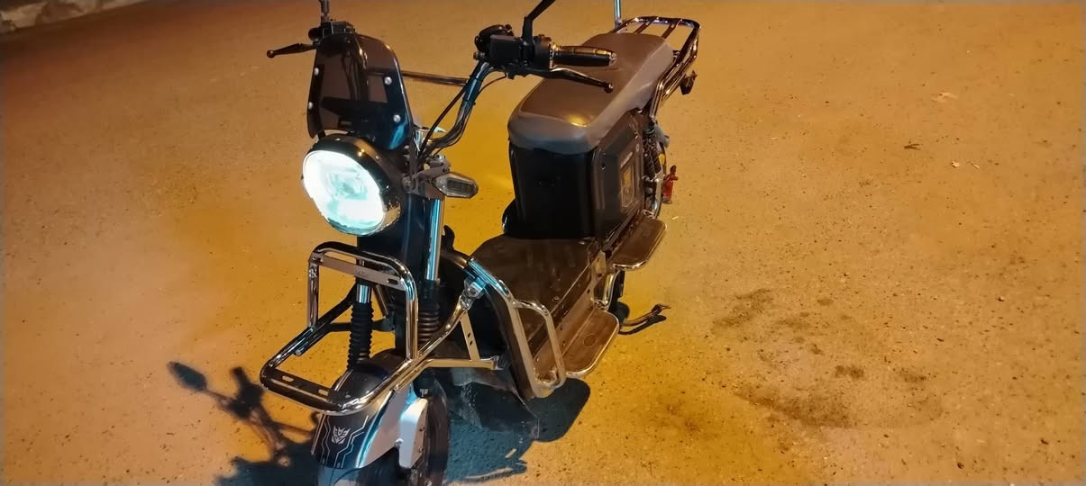 السلام عليكم موطور شحن للبيع موديل 2024 موطور نضيف واحلو بس بطارياته شويه تعبانات السعر 500وبي مجال بصيط المكان فلوجه حي الشهداء قرب جامع الشمري.. الي يحب يستفسر على الرقم هذا  *********** على الخاص ما ارد
