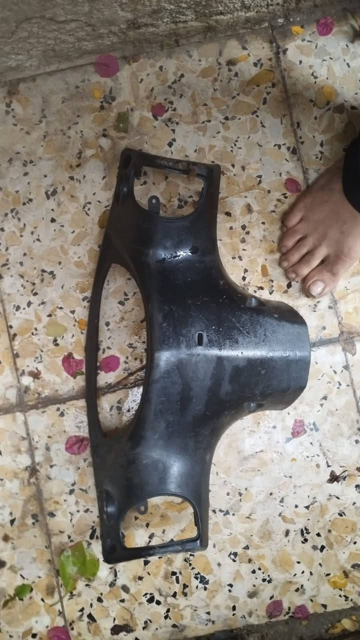 سلام عليكم غراض ثعلب بلاد جدد مكاني الكماليه 
رقمي ***********
فج وعنابر وصونده بلاد ب١٥ 
عقل بلاد شغال ب١٥
كتف شحن وفلكيون جدد ب١٠ 
زوج تايرات  نضاف ب١٢ 
وزج وياله ب١٢ نضاف 
قمجيات عله ٣ واحد 
شاصي بلاد ٢٥ 
ذيل ب١٠ 
سبعه وكفر عداد ب١٢
اشاير امامي جدد ب١٢ 
تنامي وطوافه ب١٣ شغال
سبايدر ب٧ 
سواده مال كاعيه ب١٠ بلاد 
جوين محرك ب٥
بطاله اسود والأصفر ب٨ها وصنداتهن
