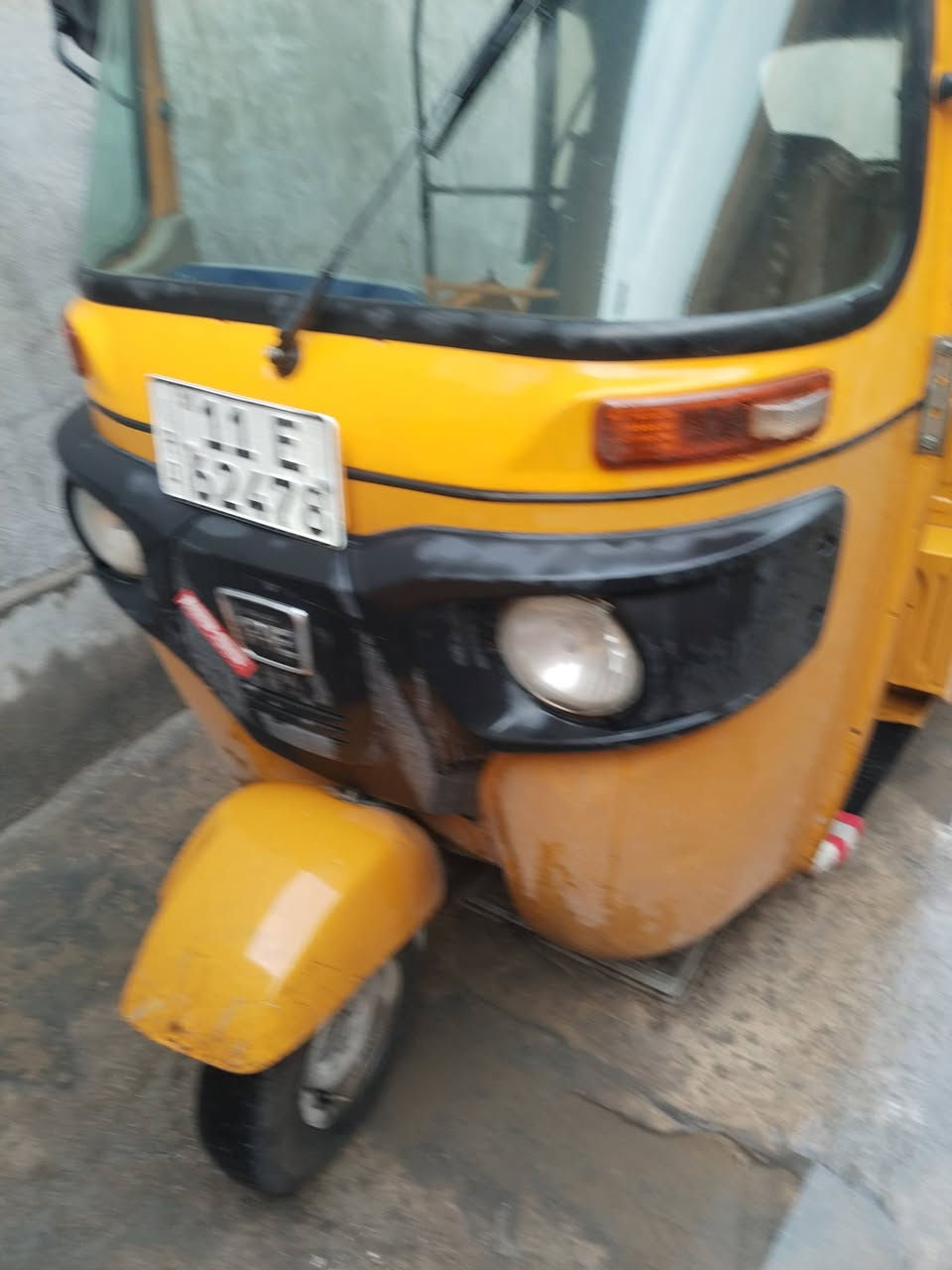 السلام عليكم ورحمة الله وبركاته تكتك موديل 21 كفاله عامه فقط زنجيل مبدل رقم بغداد العنوان بغداد الجديدة واي استفسار على رقم الهاتف ***********ابو رضا شرط وضع شركة
