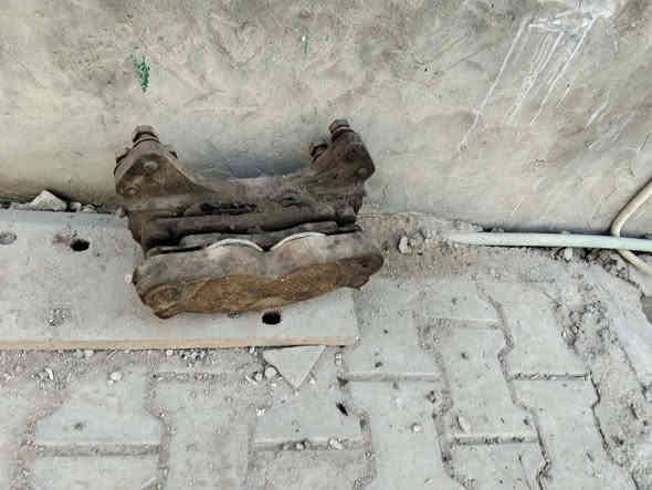 مكينه كمنز 6سلندر سعر 3ورقات سجينه شفل 70سعر 300الف تاروسه 100الف وفج بريك شفل 70 سعر 50الف مكان نجف رقم ***********
