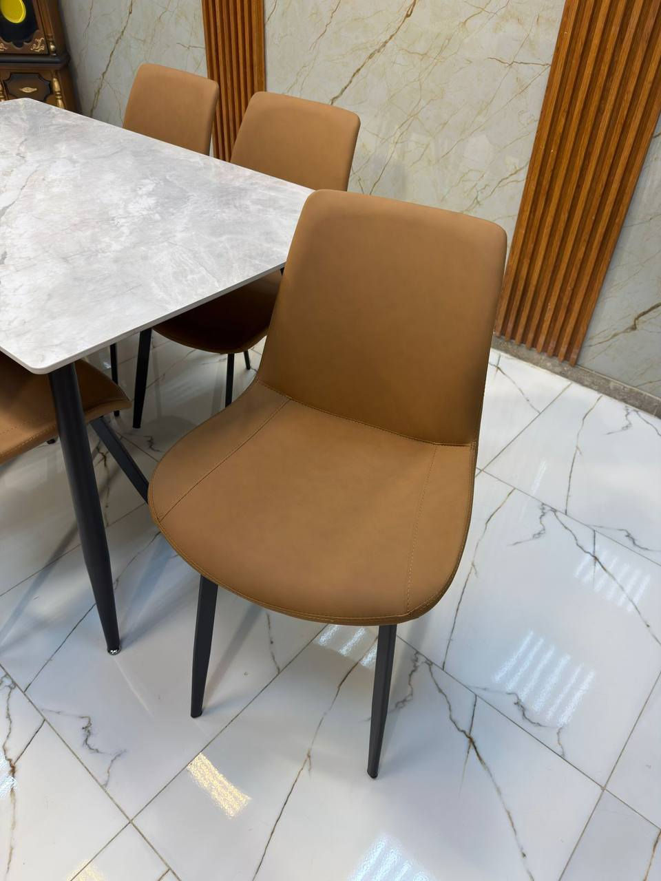 ميز طعام بمواصفات راقية
6 /4 كراسي الكراسي 
 السطح مرمر  الأرجل
حديد  صبغ حراري
الدوشمة جلد كوالتي عالي جدأ
للحجز ولاستفسار مراسله الصفحه 💫
🚛🚛🚛🚛🚛🚛
تتوفر لدينا خدمة توصيل
 كافه محافظات العراق


**إذا كنت صاحب هذا الإعلان وتريد حذفه لأي سبب، رجاءا أرسل رسالة إلى الدعم الفني**