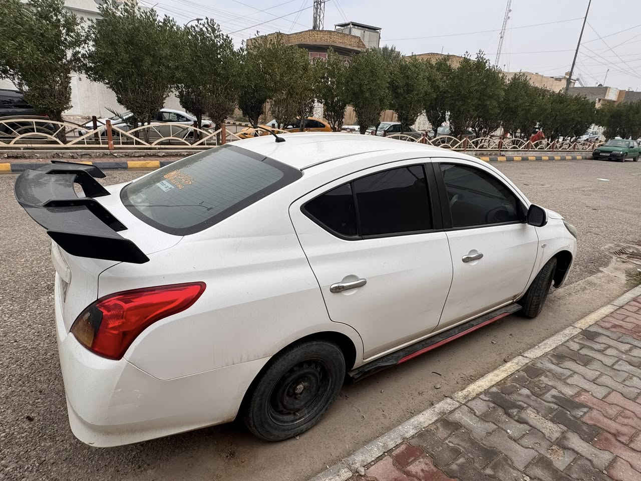 نيسان سني 18 رقم واسط باسمي للبيع صدر امامي خلفي جديد محرك وكير نظيف 
للاستفسار اكثر
 :***********
