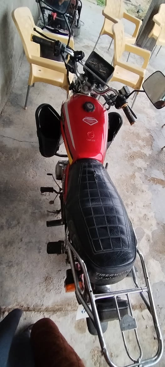 سافان للبيع ٥ كير مابيها اي نقص نضيفه
***********
