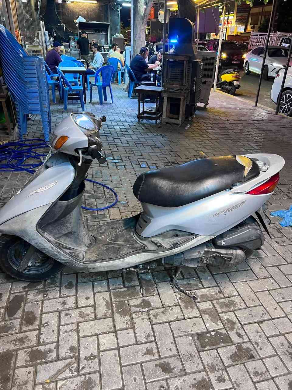 للبيع بريز لايت فوك رمبه رمبه صار 27يوم من نازله من الرمبه كفاله عامه سعر900وبيها مجال بسيط مستعجل عل بيع والجناي يعرف شنوو السعرر المكان شارع المغرب للاستفسار ***********
