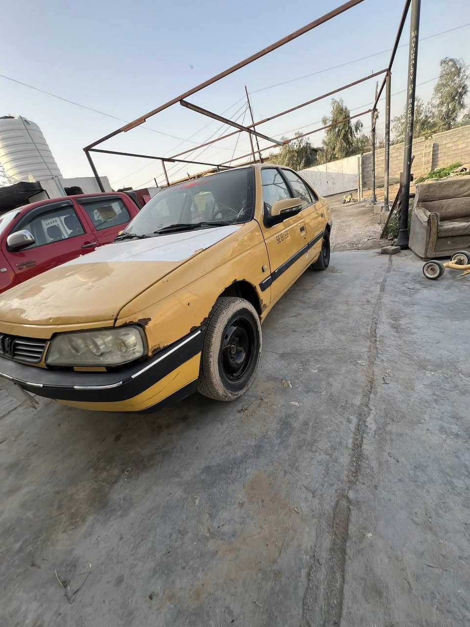 السلام عليكم 
بيجو لميس موديل ١٣
السياره بسمي تحويل ثاني يوم 
سياره حلوه يرادلهه ترتيب شويه  مكاني بغداد جسر ديالى الجديد السعر ٢٤وبيهه مجال لطيبين  ورقمي ***********
