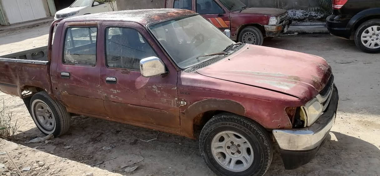 دير موديل 2006رقم بغداد صدامي سنويه عظم عاج صاقطه من 24محرك جديد تايرات نص عمر والكشر شوف العين راعيه بداونيه شرط تحويل 16وبيه مجال ذي قار الفجر ***********
