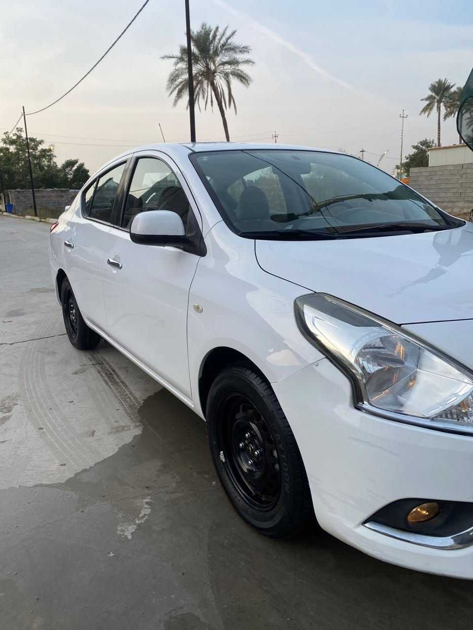 صني موديل 21 هندي
ماشيه 100 كيلو

سياره نظيفه رقم اربيل تريد تحويل او وكاله 

بيه جاملغ خلفي وجنطه بدون دواخل

مكانه ديالى بعقوبه 

سعره 115 وبيه مجال ان شاءالله 

اتصال ***********
