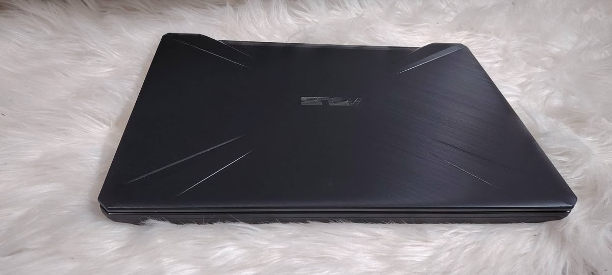 تحية طيبة للجميع 
متوفر لاب توب كيمنك للبيع 
فول نضافة وجديد لوك
وكرتونه وملحقاته كامله

السعر 500 الف ثابت ما بي اي مجال

ASUS TUF GIMENG GEN 9
CPU I5 9300H 4 CORE 8 THERADS 
RAM 8X2 16GB DDR4 
M. 2 NVME 512 GB  
1GPU INTEL UHD GRAPHICS
2GPU GTX 1650 4GB 
MONITOR 15.6 INCH IPS 60HZ
KEYBOARD RGB

مكاني موصل توصيل موجود 
للتواصل *********** واتسب
