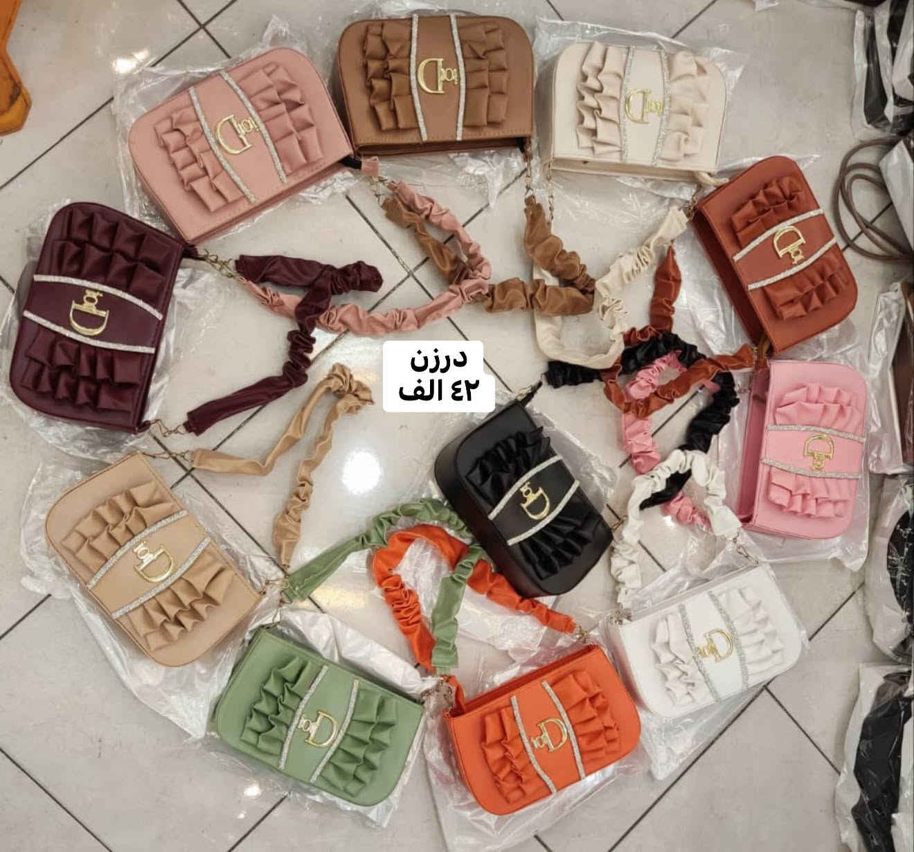 جملة فقط أحدث موديلات 
متوفر توصيل كافه محافظات ٠٠
درزن بي 12 قطعه الوان مختلفه نفس موديل 
أقل كميه 4 درزن موديلات مختلفه
***********
WhatsApp 
للإستفسار وتثبيت طلب ا
#كركوك #بغداد #البصره #النجف
