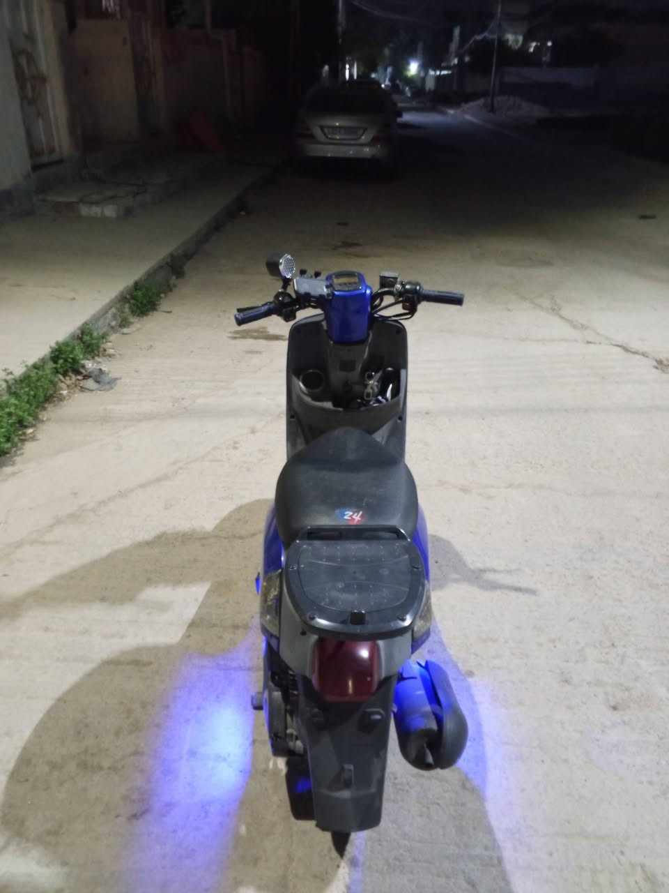 سلام عليكم
بلا زحمه لحد يكسر بحلال العالم
 اخوان دراجه بوليس نوزل شاشه صغيره 2008 مال حاويه استعمال قليل مكينه 49 بلادي ممفتح برغي منه تقفل 85 عليه يدات بريك رياضي ولايت زنون ع ايدي دراجه رايده ب900 و بيه مجال اني خادم بيه نقصين بس شاشه مكسوره بلازمته و كعكعه مال صالنصه غير ذني ما تسويه متواجد خاص


**إذا كنت صاحب هذا الإعلان وتريد حذفه لأي سبب، رجاءا أرسل رسالة إلى الدعم الفني**