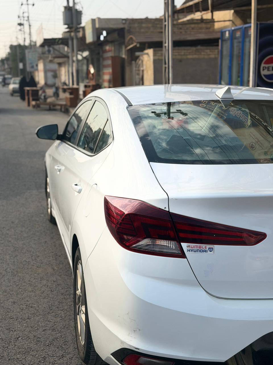 السلام عليكم للبيع سياره النترا موديل 2019 فول السياره السياره للاخير واحد على واحد
كشنات تدفئه تبريد 
فتحت سقف 
بصمة بيبان 
سنويه جديده 
حره السياره تحويل ثاني يوم 
حادثه جاملغ وبنيد 
سياره ماشيه قليل جدآ 
السياره عله وضع الشركه 
رقم صاحب السياره 
***********
