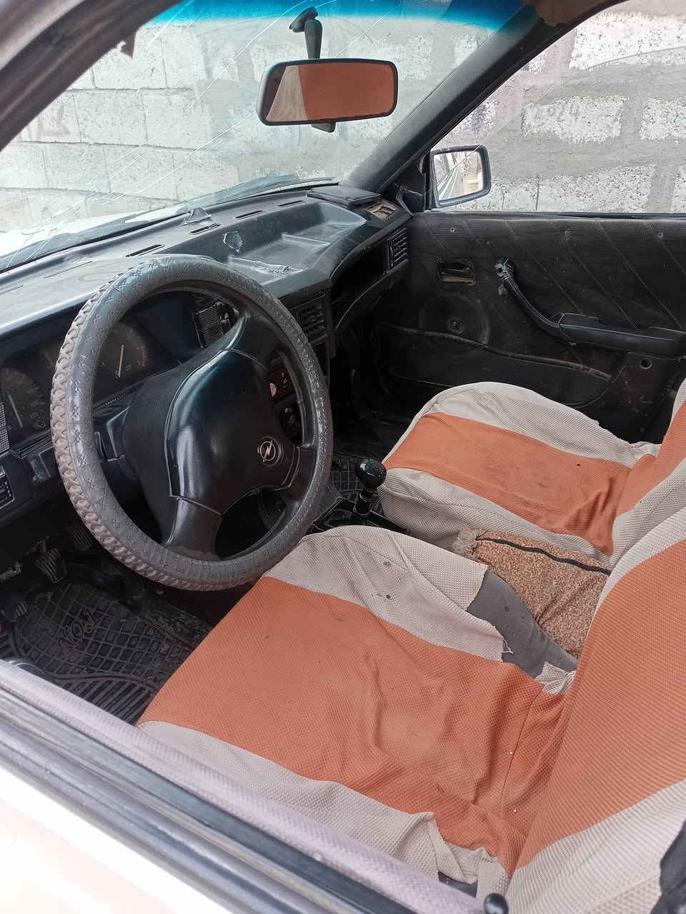 كاديت للبيع موديل 91 شرط وكاله وتحويل محرك كير شرط عنوان مخمور *********** السعر12 ورقه
