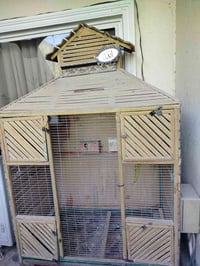 قفص • حي اور • للبيع