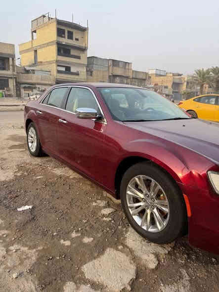 سلام عليكم وباما 2017 مسجلة 22 سيارة مال بيت سعرها 185 حادثها بنيد فقد واجة قطعتين كلير من امريكا رقم ***********
