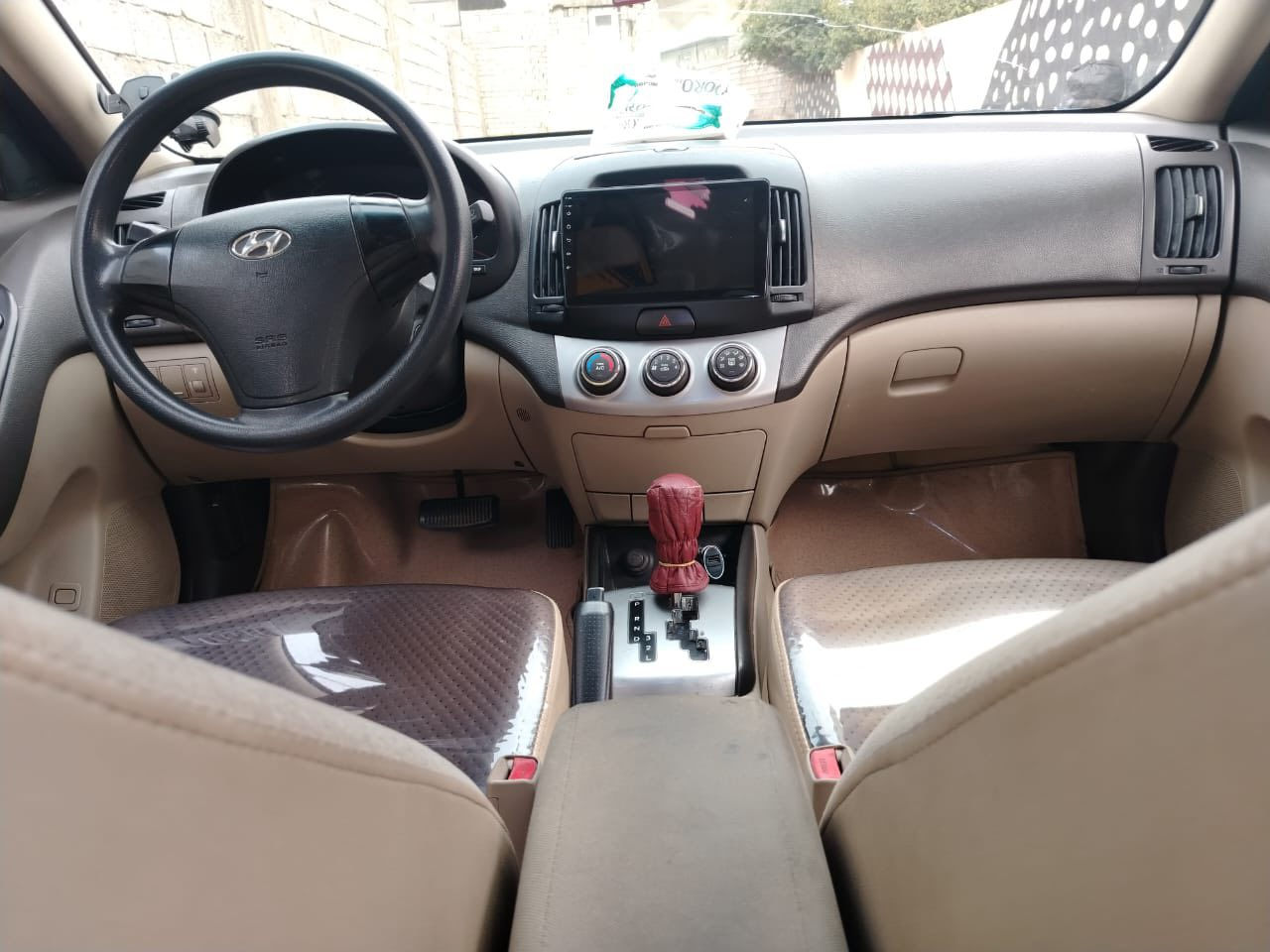 للبيع النتره خليجي مكينه 1600 دكشن عالي  ٢٠١١ تلث قطع صبغ مكان السياره بغداد جسر ديالى الجديد ***********
