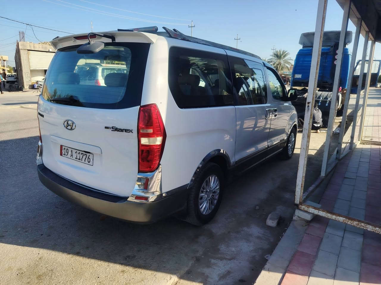 بيع أو مراوس السونار مع الصور  ستاركس مفتوحه مديل ٢٠١٣ فول مواصفات رقم كربلاء دولي سنويه ٣١ هزه جديده بيها صبغ قليل كلش بالجنطه وبارد بالجاملغ الخلفي يم قبق الكاز بدون داخل موضح بالسونارخطها نجف مهران مامشتغله خط ابد مكاني نجف بالمشخاب  ترهم مراوس مع الفرق حاظر ***********
