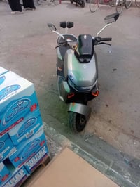 للبيع السعر ١٤٠٠ ٠٧٧١٥٩٢١٣٧٢