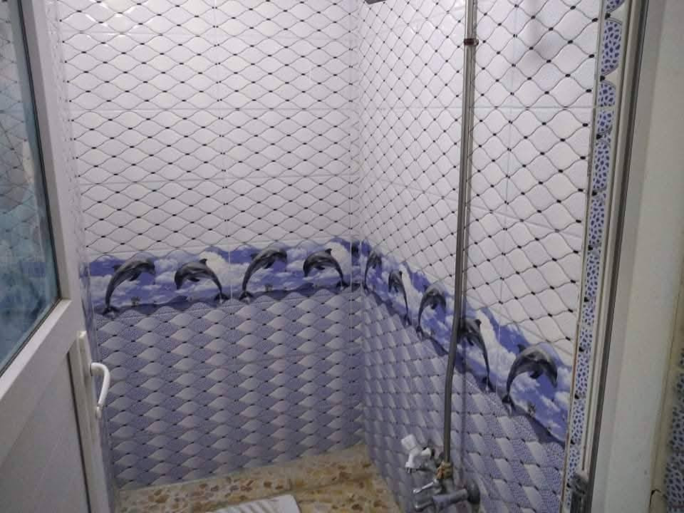 بيت للأيجار المساحه 130متر العنوان شارع المطار القديم *********** واتساب فقط
