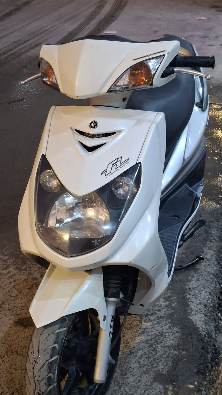 دراجه سكنس فحل للبيع  🛵
دراجه شلعه معدل كهربائيات كلهه شغاله دراجه جديده تايرات جديد  بلادية أي نقص مابيهة دهن جديد تايرات جدد 
الناصريه قضاء الفجر ***********
