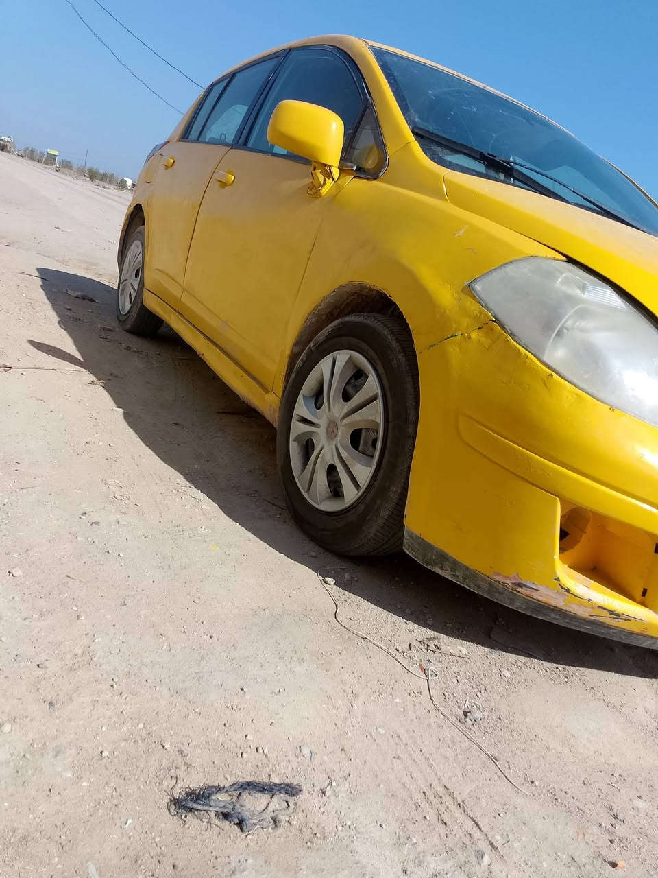 سلام عليكم نيسان تيدا هاتشباك موديل 2009 سياره محور كورلا مكينه جديده وكير. السيارة مال تكسي وخير من الله   سياره حلوه ورخيصة   رقم احمر قديم راعيها موجود تحويل مباشر. السيارة مستعجل على بيعتها. رجاء لحد يواعد كذب.  شراي تعال.  السعر 25 بيها مجال مكاني البصرة  رقمي ***********
