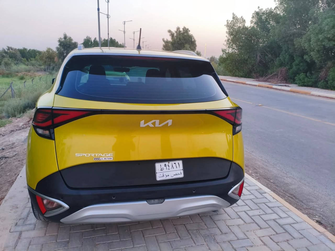 السلام عليكم
للبيع كيا سبورتج خليجي موديل 23
بدون رقم ماشية ٣٣ الف مكينه 2000 دوش منفيس بأسمي السعر 180 وبيه مجال ***********
