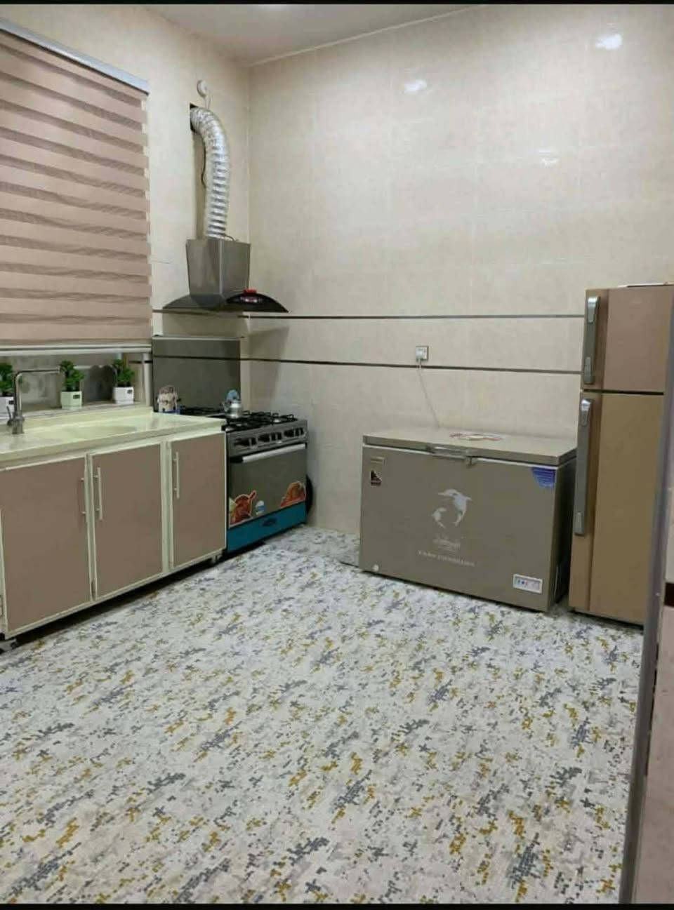 بيت زراعي للبيع المساحه ١٦٠م مسلح على طريق الزوار  رقم العقار ٩٣م ٢٩ ببساتين الدغارة .....***********
