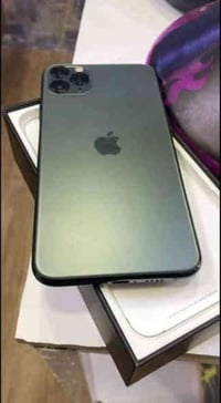 ايفون ١٢ برو ماكس ذاكره ٢٥٦ شرحتين مراوس ب١١ برو ماكس لعنده يراسني 077...