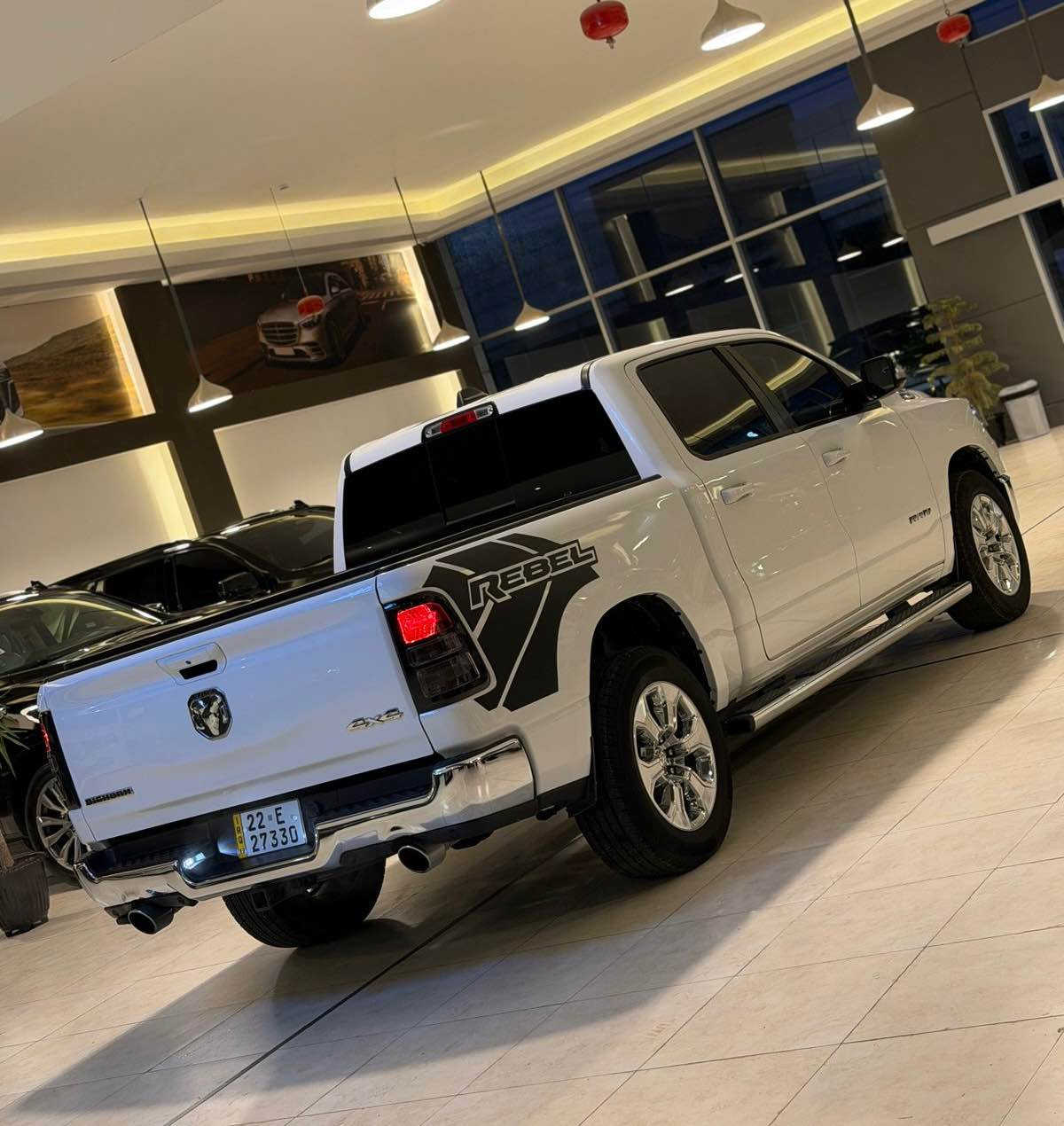 ‏‎السلام عليكم

للبيع بسعر جدا مناسب 🔥🔥🔥

دوج رام موديل 2021 باب طويل بدي قصير (المرغوب)محرك 8 سلندر 5700 ماشيه 48 الف كلين تايتل

🚨مواصفات (فور ويل وكامرا وحساسات و تشغيل عن بعد وكشنات تدفئة وستيرن هيتر وبصمه و تحكمات ستيرن ومري كهرباء وكشن كهرباء وبعد هوايه مواصفات.

🚨السياره كلين تايتل مكفوله من كلشي 

🚨گير ومكينة بشرط بدون خلل او فتح

🚨رقم وفحص وهزه جديد وسنويه جديده لحد 2030

السعر : 298 $ ورقه 

للاستفسار: *********** كاوه جمال 

العنوان: السليمانية المعارض الجديده شركه (الجاف موتورز ) السليمانية, العراق
