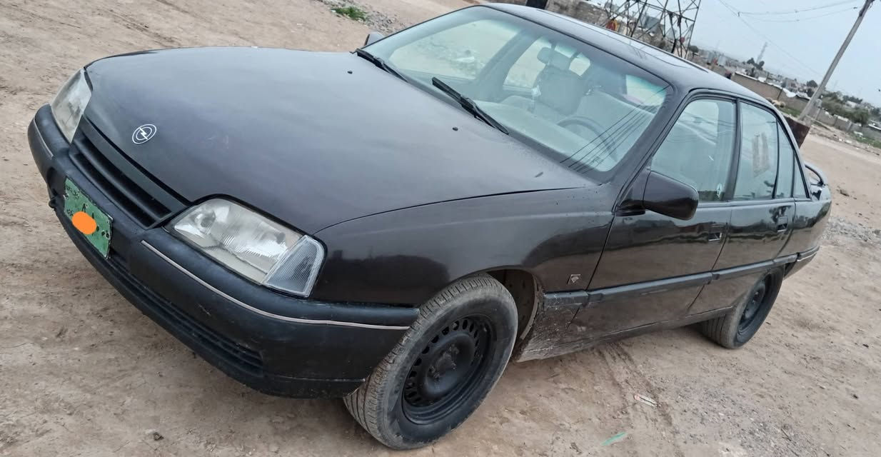 اوبل اوميكه حجم 20 مديل 1990 كير محرك شرط صبغ عام جماليه بسبب التقحيل داخلها نضيف كهربائيات كلها شغاله طخم امامي خلفي نضيف شرط التحويل سنويه  بيضا شرط مرسمه وكامله السعر 20 وبيها مجال بصيط
***********
***********
