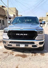 رام بك هورن ٢٠٢٣  رقم بغداد بسمي ماشيه ٤٠ الف محرك ٦ سلندر الحادث جانب...