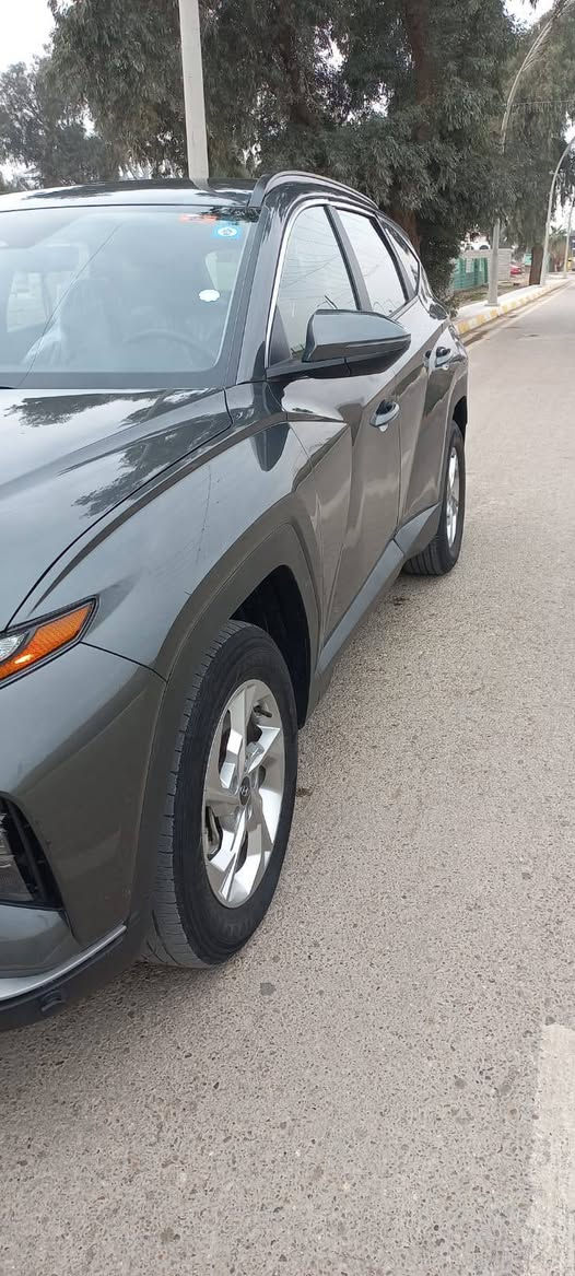 السلام عليكم
للبيع توسان موديل 24
بيها ضرر قطعتين بدون دواخل 
وشويه يم قبق البانزين 
 وحالوب بل قماره ولبنيد مامبين 
السعر 170 
العنوان ديالى بعقوبه 
هاتف ***********
الشراي يتصل وبل خدمه
