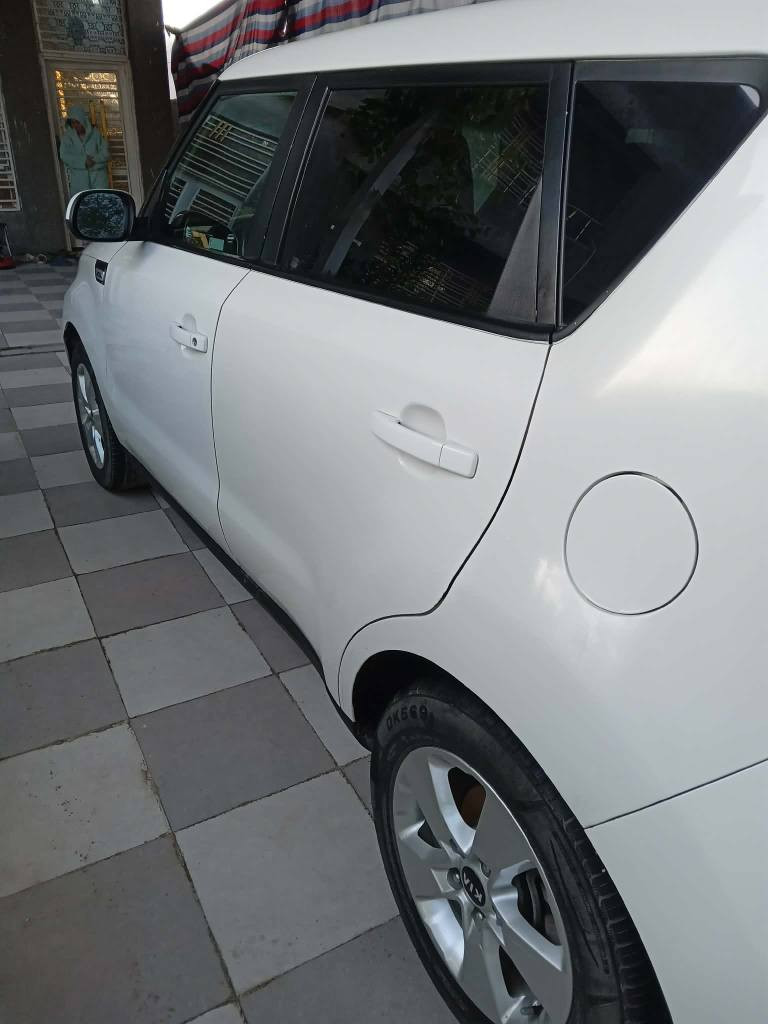 للبيع كيا صول موديل 2019 رقم اربيل بسم كردي تريد تحويل تريد وكاله مكينه 1600 GDI مامفتوح بيه برغي ماشيه 43 حادثها أمريكا فقط بنيد مبدل شاصي ولغد وتكم ولحوض الخلفي مكفولات وبالعراق ربع باب خلفيه يمنه كير ومكينه وحداديه وتبريد مكفولات سعرها 115 وبيه مجال قليل السياره بالحمزه الغربي *********** حلة, بابل
