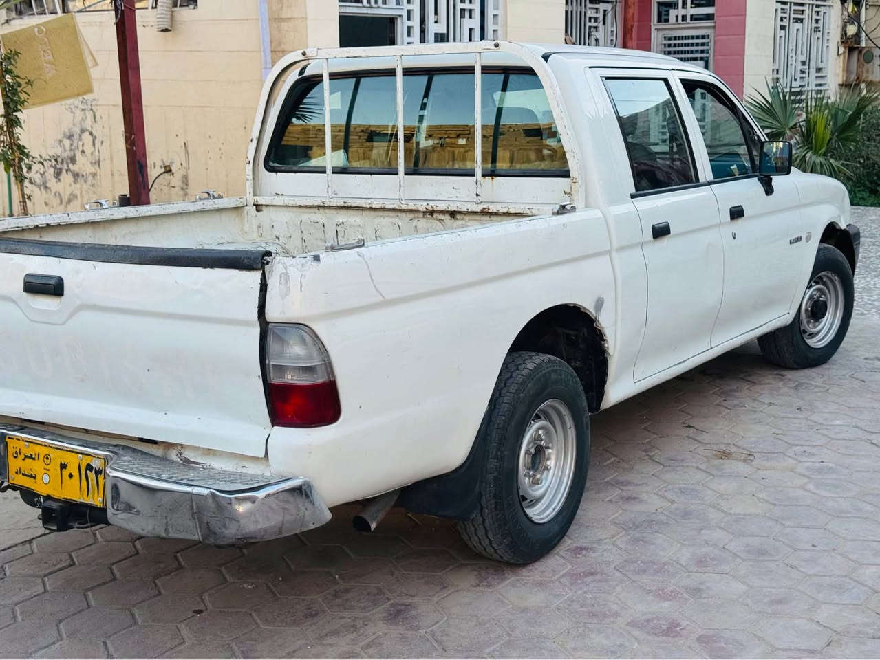 للبيع ‭0770 685 4797‬ السعر 43مسيوبيشي L200 مودل 2006 بدون حادث رقم بغداد صدامي بدون تحويل مالكها متوفي أبيع كوم حديد مكفولة من السرقة السيارة حلوه وجاهزة كير ومحرك حداديه السعر 43 مكان السياره كربلاء المقدسة مكلف بالنشر اتصل على الرقم كربلاء, العراق
