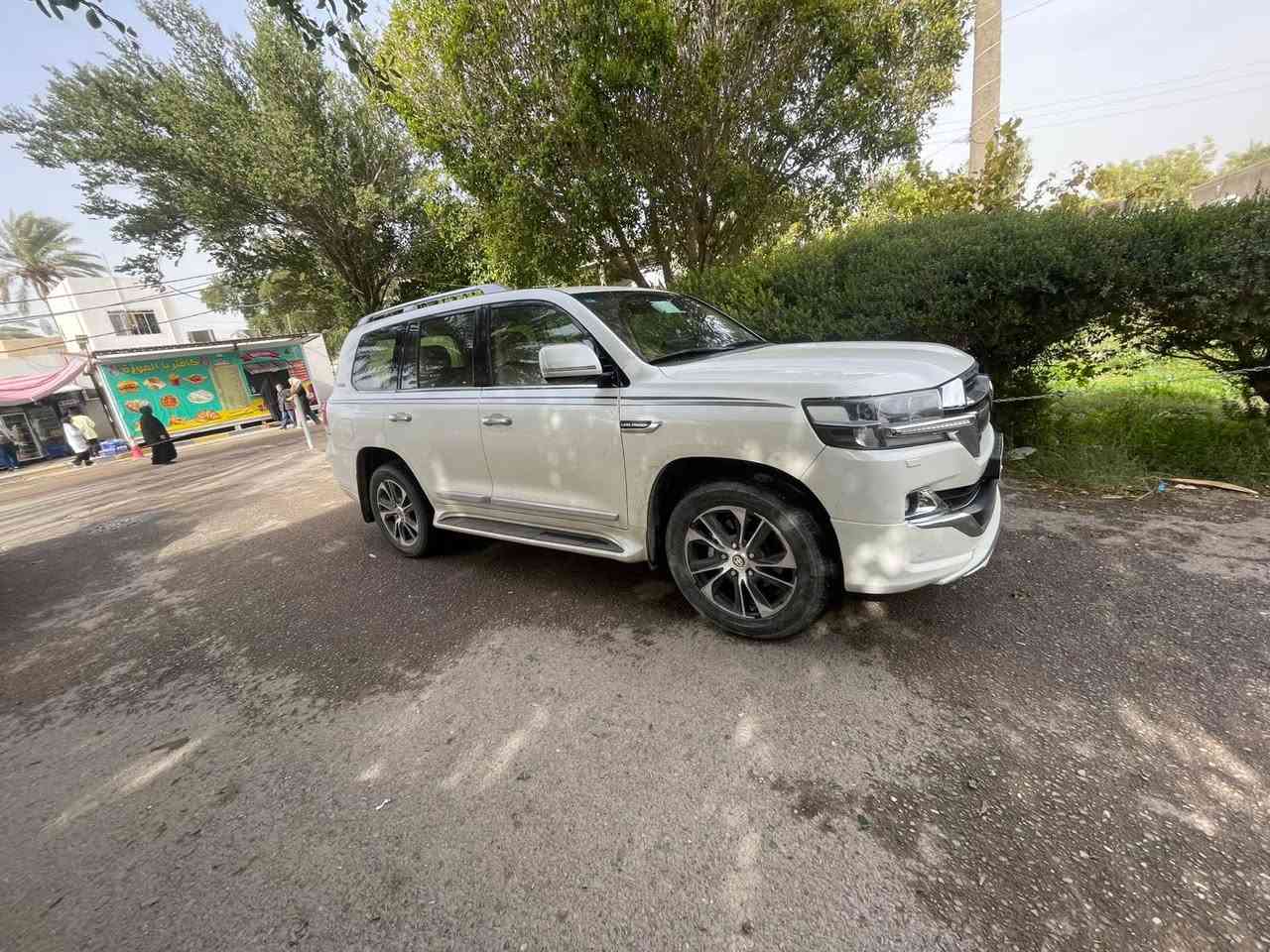 السلام عليكم
لاندكروز ٢٠٢٠ ساز باب اول ٦ سلندر ماشية ٩٠ الف 

السعر ٥٦٠٠٠
تفاصيل ***********
