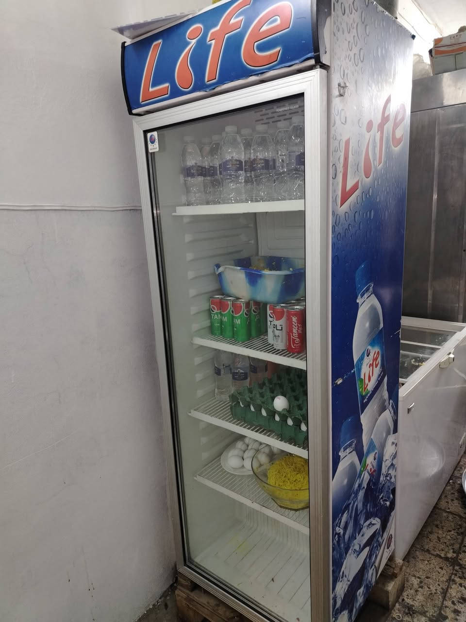 أغراض مطعم للبيع مع تكت ساحبه مستعمل ثلاث اشهر للبيع تواصل علئ رقم ***********
