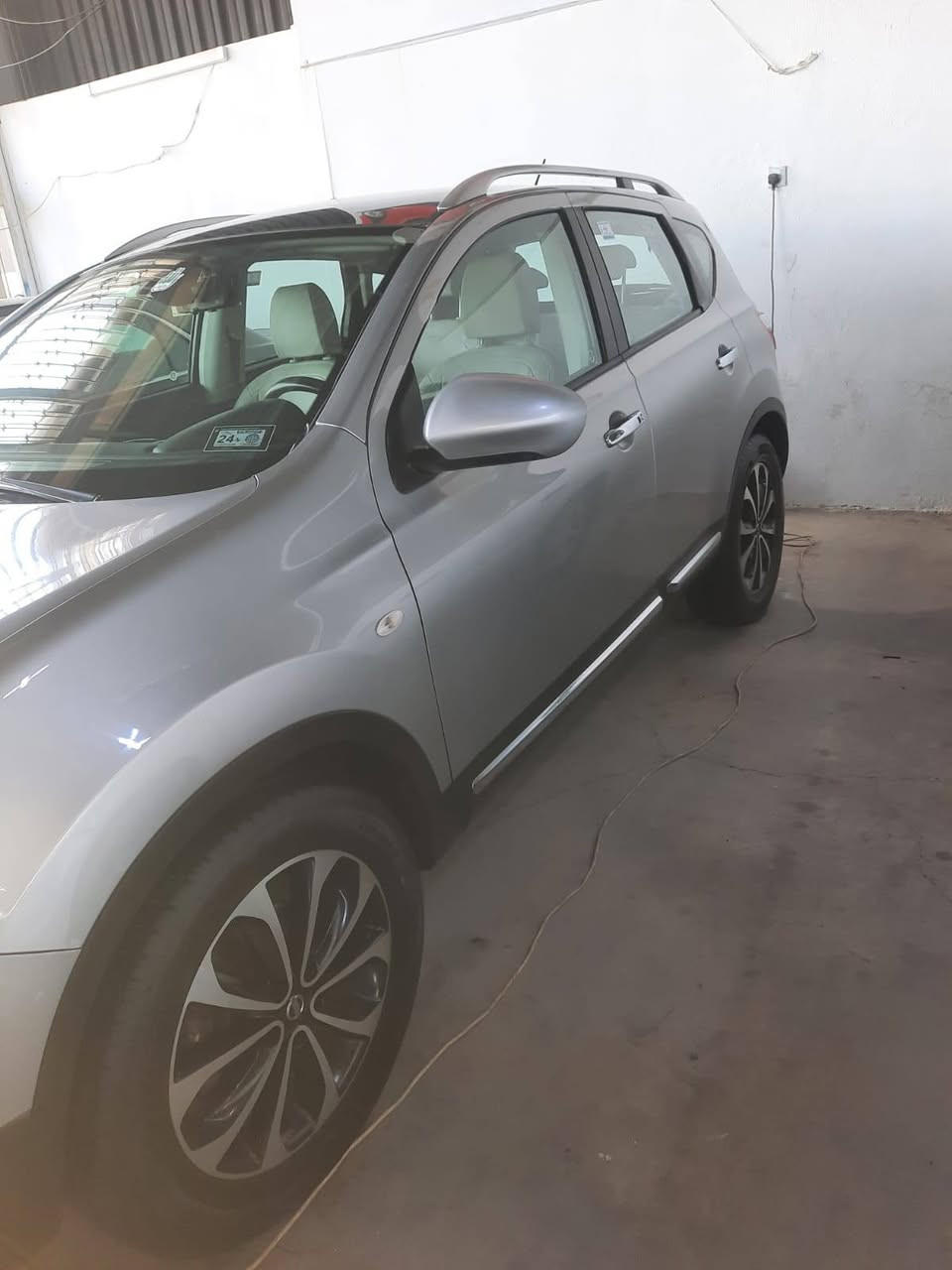 نسيان قاشقاي اخت الروج مديل 12 اربيل رقم انكليزي باسمي شرط التحويل
بانوراما
كاميرا خلفي 
حساسات خلفية
بصمات ابواب
كير مكينه شرط
حدادية كاملة
السيارة كلين ماعدا شخط بالجاملغ الايسر
الاتصال *********** سامراء, صلاح الدين
