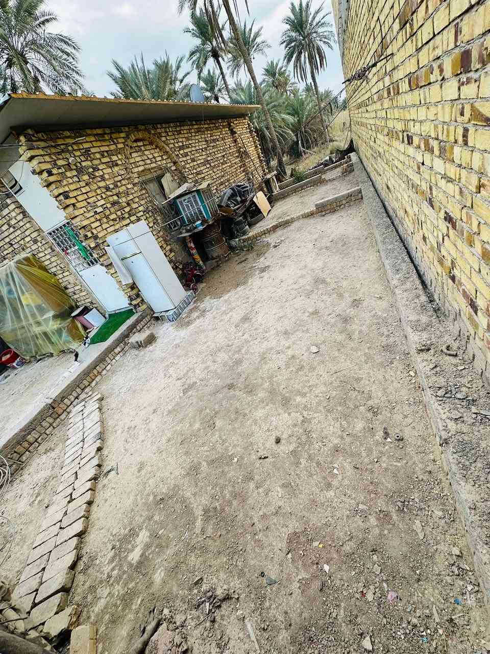 السلام عليكم بتلو للبيع مصعدين نص من البيت  مساحته 260 واجهيه 9ونص نزال28 زراعي سند 25 //كريطعه سيطره الوزير فرع مخبز ابو ياسر استفسار *********** // سعره 35 وبي مجال
