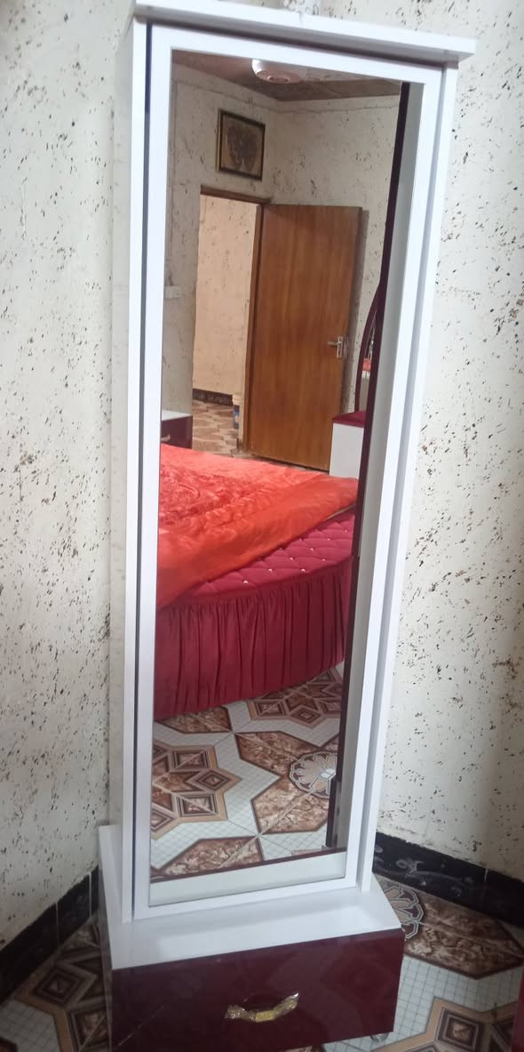 غرفه تركيه للبيع 10قطع
مكاني تكريت 

للاستفسار التواصل خاص


**إذا كنت صاحب هذا الإعلان وتريد حذفه لأي سبب، رجاءا أرسل رسالة إلى الدعم الفني**