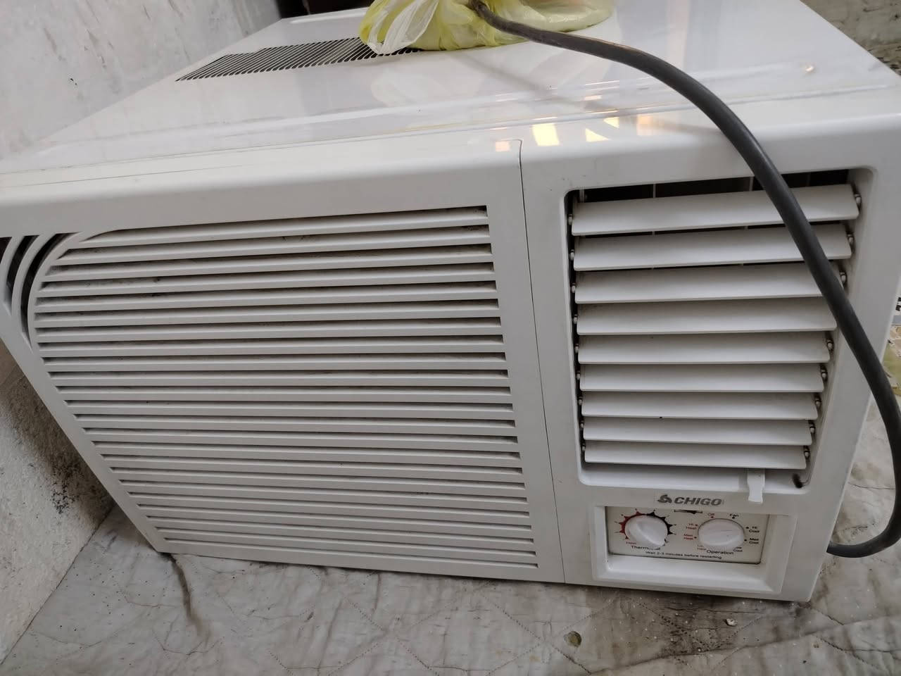 مكيف للبيع شرط لفحص والتبريد فول مكانه قريب بسمايه سعر 260 وبي مجال لتواصل ***********

