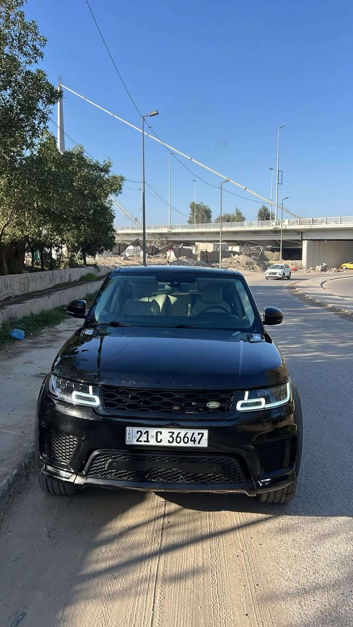 للبيع فقط
رانج روفر سبورت 2016 اعلى مواصفات بيها 
مكينة 6سلندر سوبر جارج 
ماشية 120ألف حقيقي
السيارة بيها 3قطع صبغ
داخل كريمي 
ومعروفة المواصفات مالتها 
مناقصها ايشي لسيارة جاهزة مجهزة 
***********
