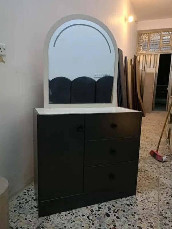 غرفة تركي 🇹🇷 مستخدام 5قطع  ✨✨
نضافه 90 💯
ابواب  💖
السعر 450 💖💸
مع شد🪛 ونقل 🚚  مجاني  داخل بغداد  محافظات بكروه


**إذا كنت صاحب هذا الإعلان وتريد حذفه لأي سبب، رجاءا أرسل رسالة إلى الدعم الفني**