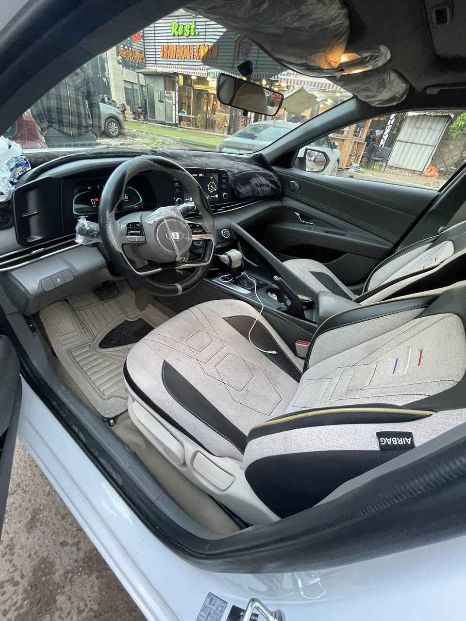 للبيع النتره 2024 فول موصفات محرك 2000 مكفوله كفاله عامه  ماشيه 37 الف حقيقي مكانه بغداد البياع الاستفسار *********** /.  سعر 180
