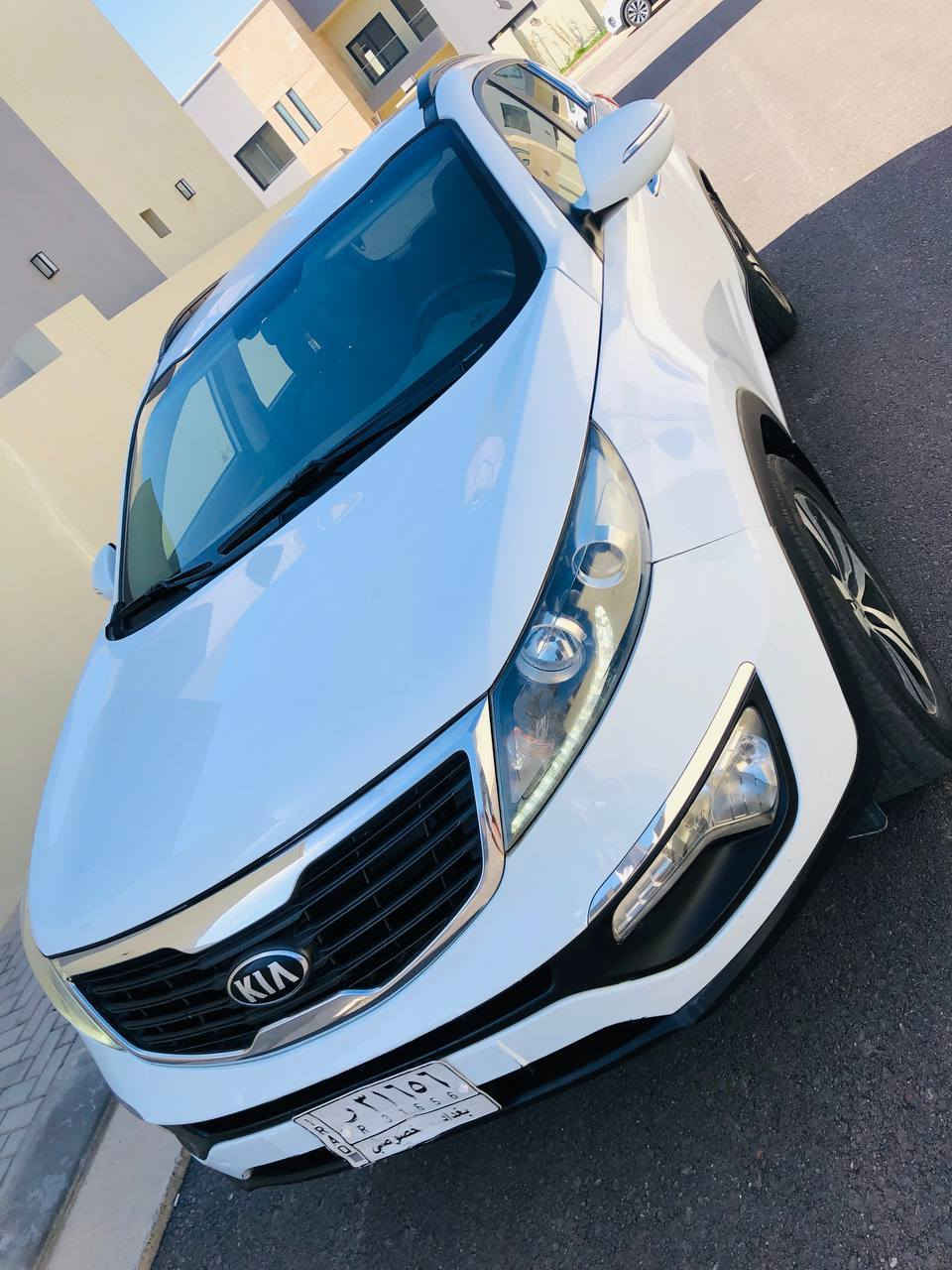 السلام عليكم اخوان سيارتنا كيا سبورتاج ٢٠١٣ على ايدي من الزيرو بدون حوادث بدون صبغ السيارة جدا نظيفه كفاله عامه محرك دوش جداً نظيفه بمعنى الكلمه السعر 15800 دولار وبيها مجال بسيط
***********
