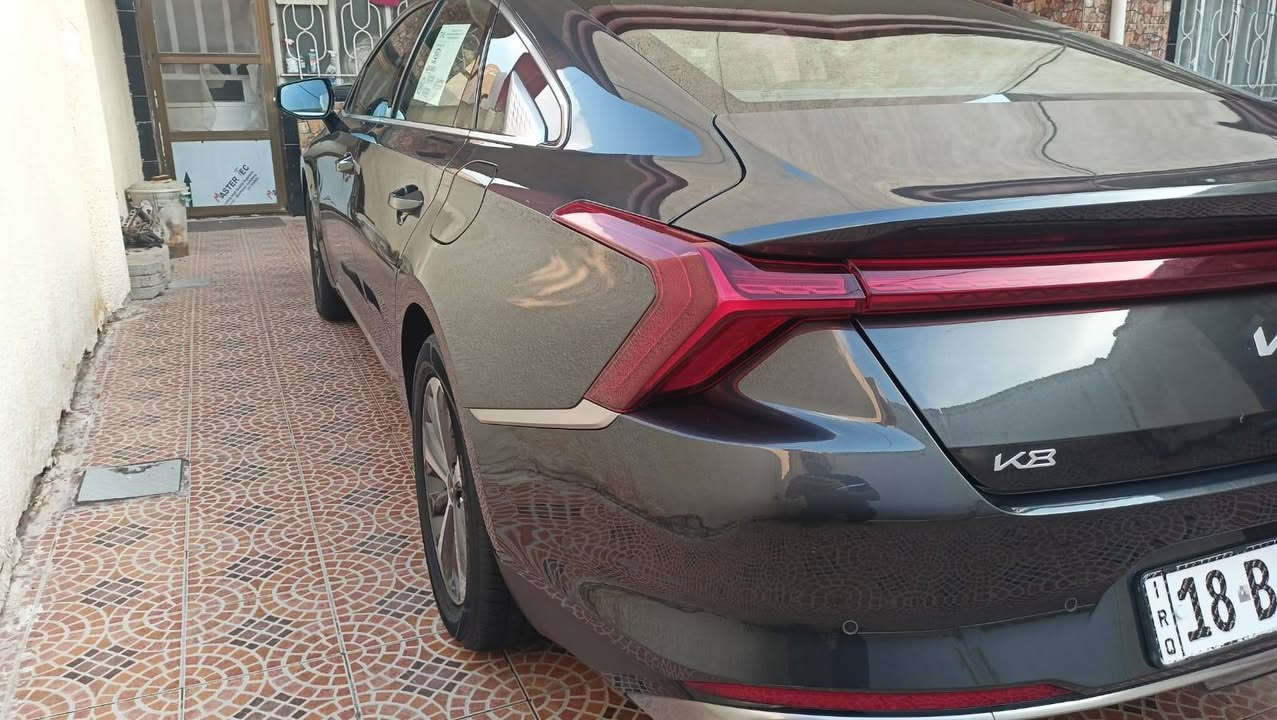 رمضان كريم عليكم ♥️ 
كيا K8 موديل 2023 محرك 2400 هايبرد اي بانزين،كهرباء... وارد كوري.. رقم انكليزي شرط التحويل... ماشيه 22265  أصل .. كفاله عامه عدا فتح فتح جاملغ امامي جهه السائق بدون حادث..فول الفول عدا فتحه السقف... مواصفات...حساس امامي خلفي...كامره اماميه خلفيه...كامرات محيطيه 360 درجه ...حساس ركن.. رادار امامي خلفي وتوقف ذاتي...نقطه عمياء بالمري... اشاره بالمري...مري طوي..لايت زنون عالي ناصي اصلي ابلاد...استيرن تدفئة..شفتات ستيرن...كشنات تدفئة تبريد...شاحن واير ليس...برده جانبيه وبرده خلفيه..تحديد مسار... قيادة ذاتيه...سايد ابريك بصمه... تبريد قطعتين تبريد منفصل...صندون كهربائيه... وبعد مواصفات....السعر225  ورقة وبيها مجال حك الجيه...لكم فائق الاحترام والتقدير.. رقم الهاتف ***********
